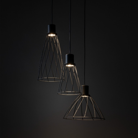 Lampadario per cucina nero tre elementi diffusori a gabbia